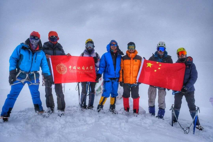 邓军文、刘明星-陈心怡等-青海玉珠峰-2020