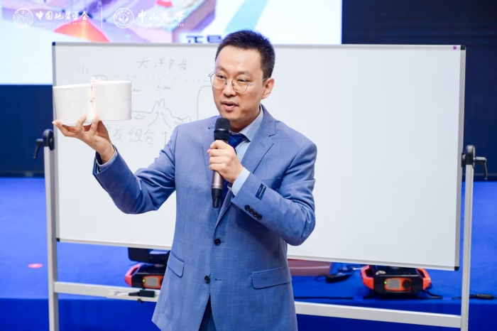 18ad84f07bf778b785bc6886deee3e8c