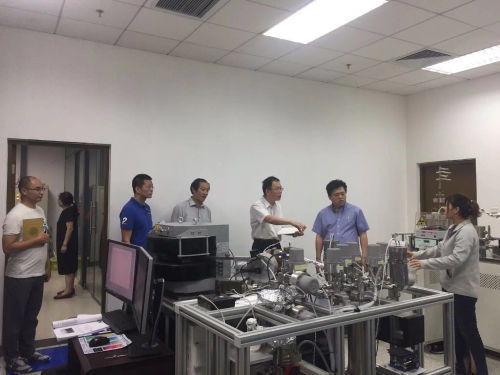 万校长随队检查2