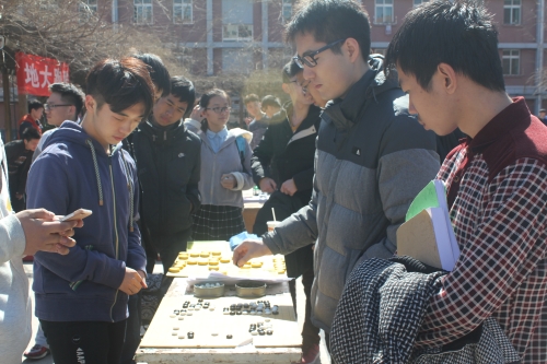 图为社团春季招新现场