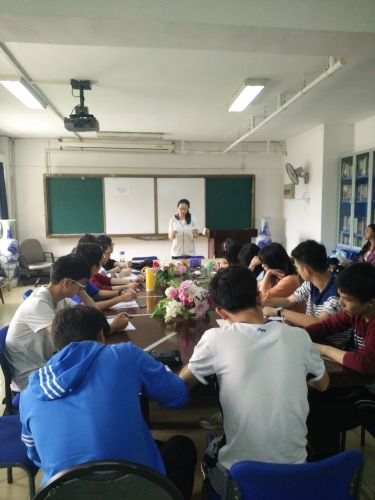 郑熹明同学讲解