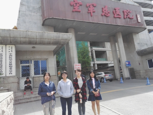 志愿者们合影留念