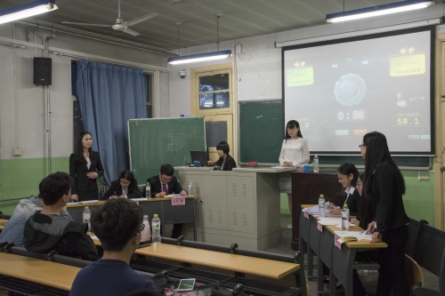 工程vs信工 双方发言对峙