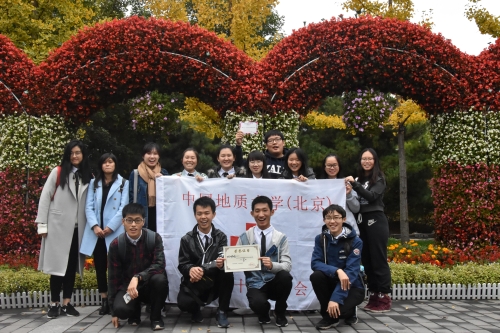 比赛后合影留念