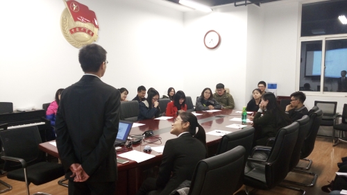 评委对答辩人提问