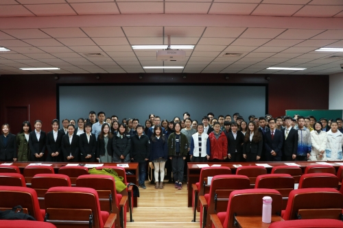 地青全体成员合影