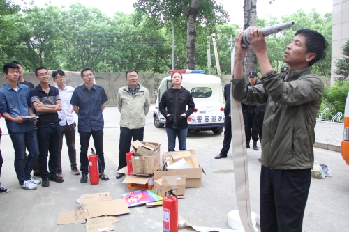 示范消防器材组装