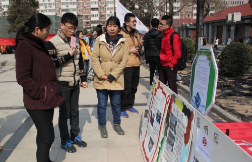 校团委老师视察