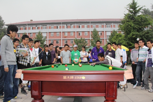 台球协会现场献艺