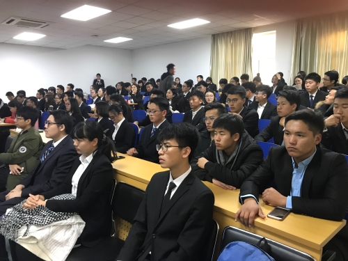 聆听副秘书长发言