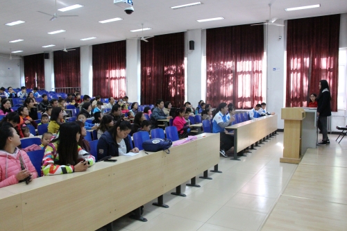 在京青年参与我校特色活动