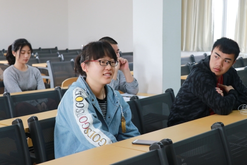 社长向社联提出建议