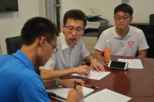 佟书记指导支教团工作