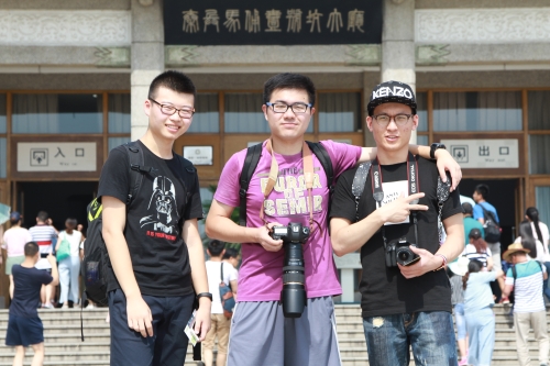 我校志愿者合影