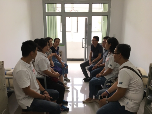 在教工公寓与研支团志愿者座谈