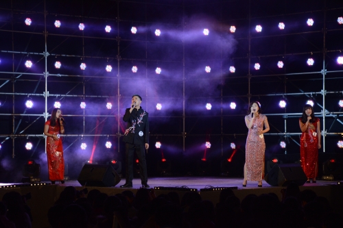 选手第一轮红歌演唱