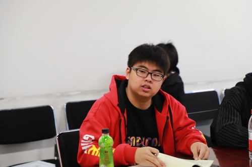 社联主席苏宇畅提问