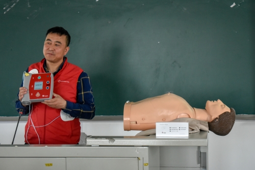 老师讲解理论知识