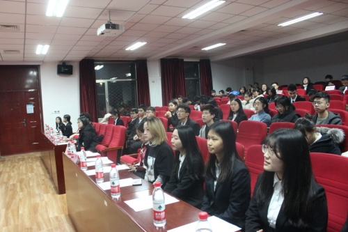 到场嘉宾与干事