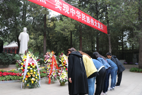 参观李大钊革命烈士陵园 数理学院团总支3