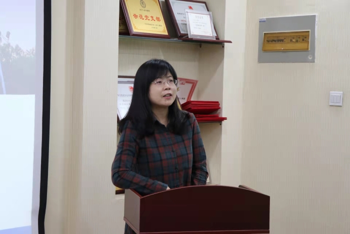 王丽娟老师发言