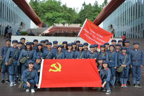 参观井冈山革命博物馆 参观井冈山革命博物馆