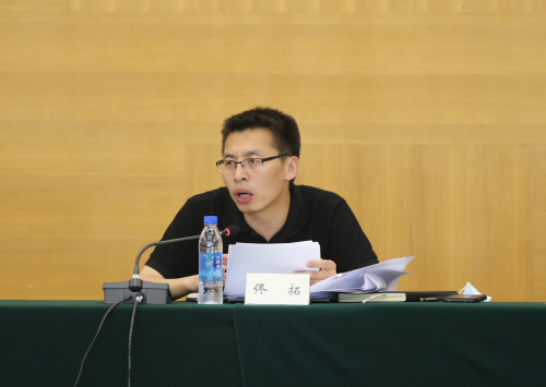 佟拓部长部署返校工作