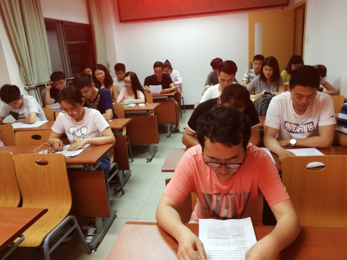 S1703支部全体成员学习习总书记“5.2”讲话精神