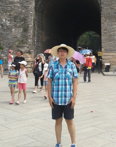 1005113129_许谦_文艺标兵